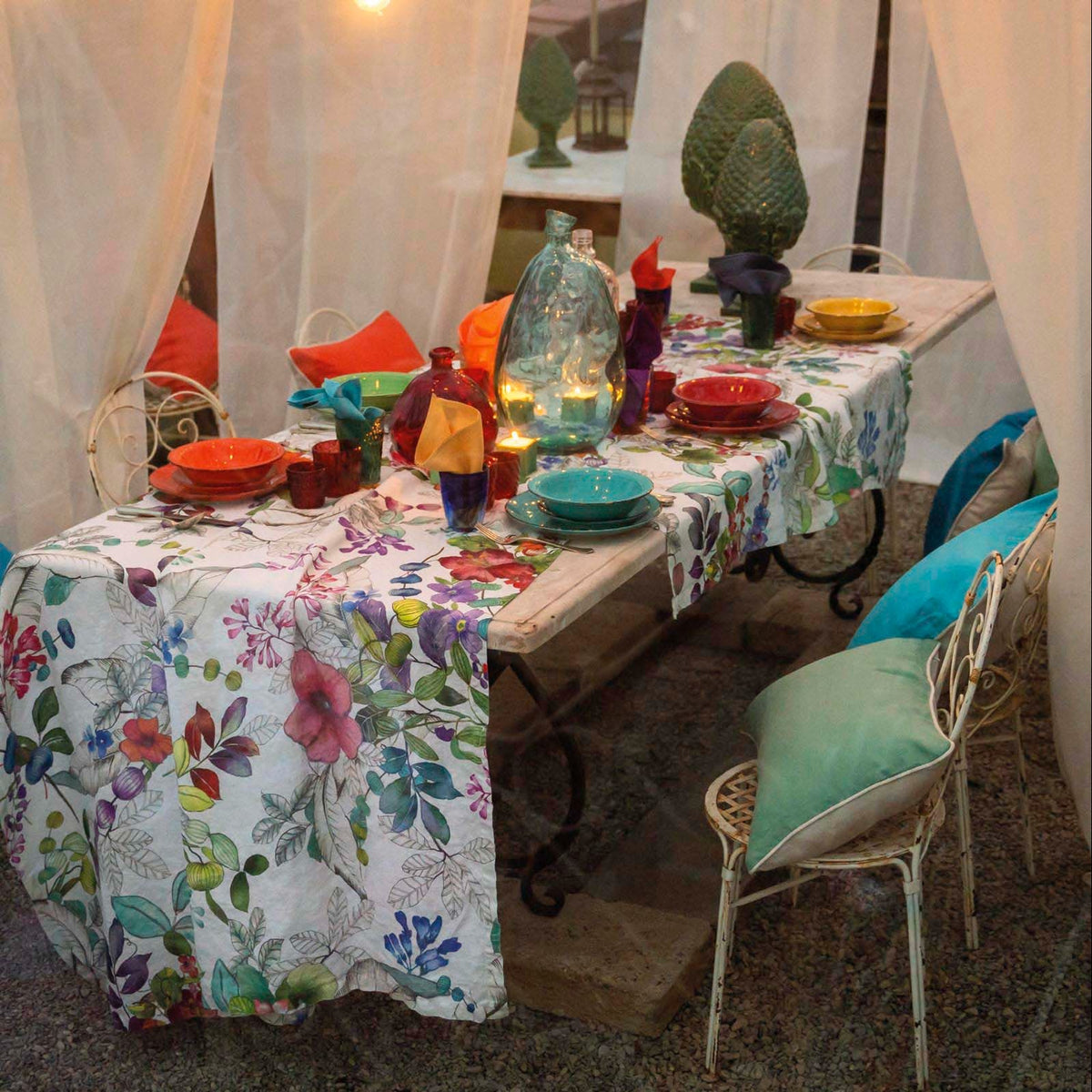 Tischdecke aus reinem Hanf mit aufgedrucktem Blumenmuster – Maui