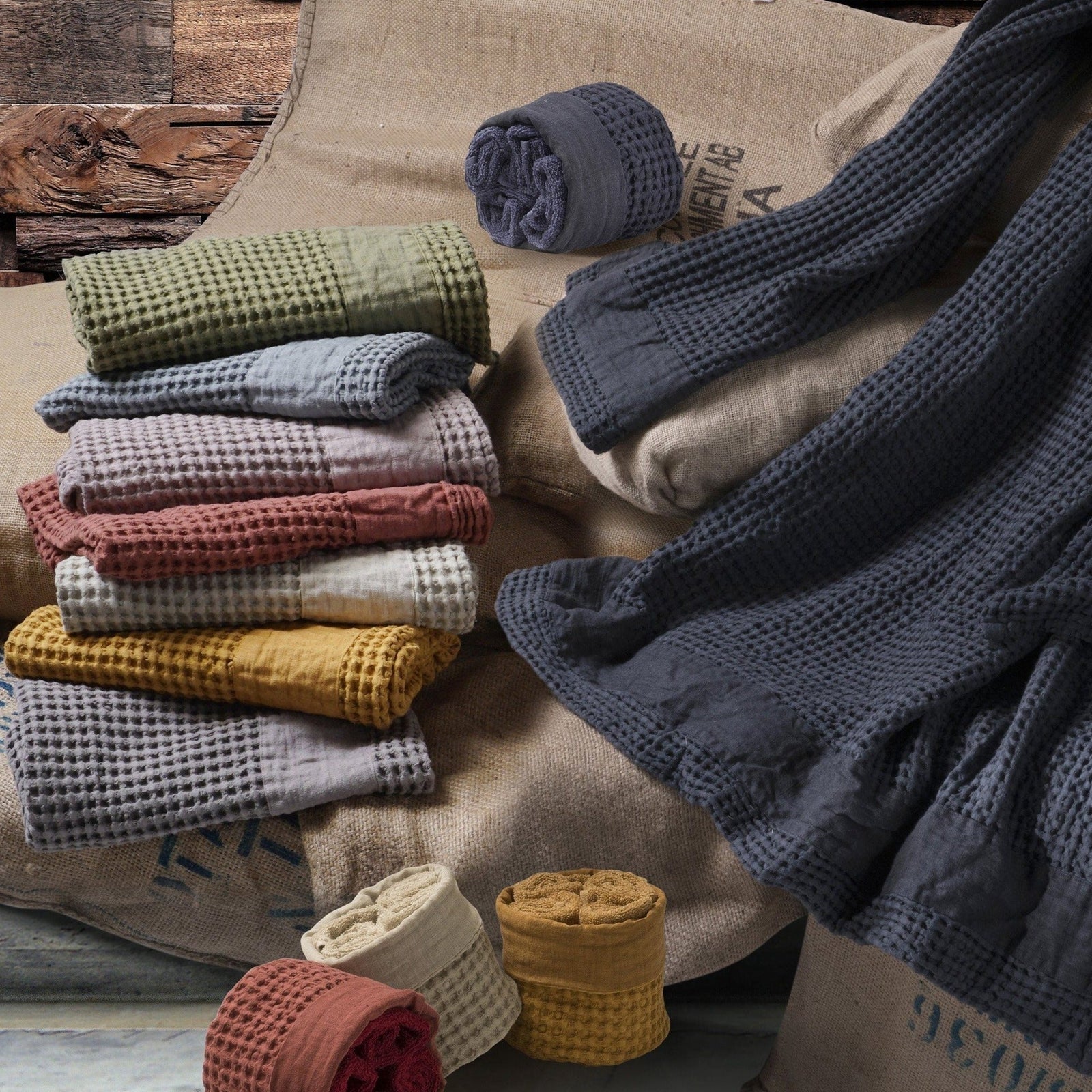 Coppia Nido d'Ape Stone Wash con Bordo in Lino Coppia di spugna Loft by BiancoPerla 