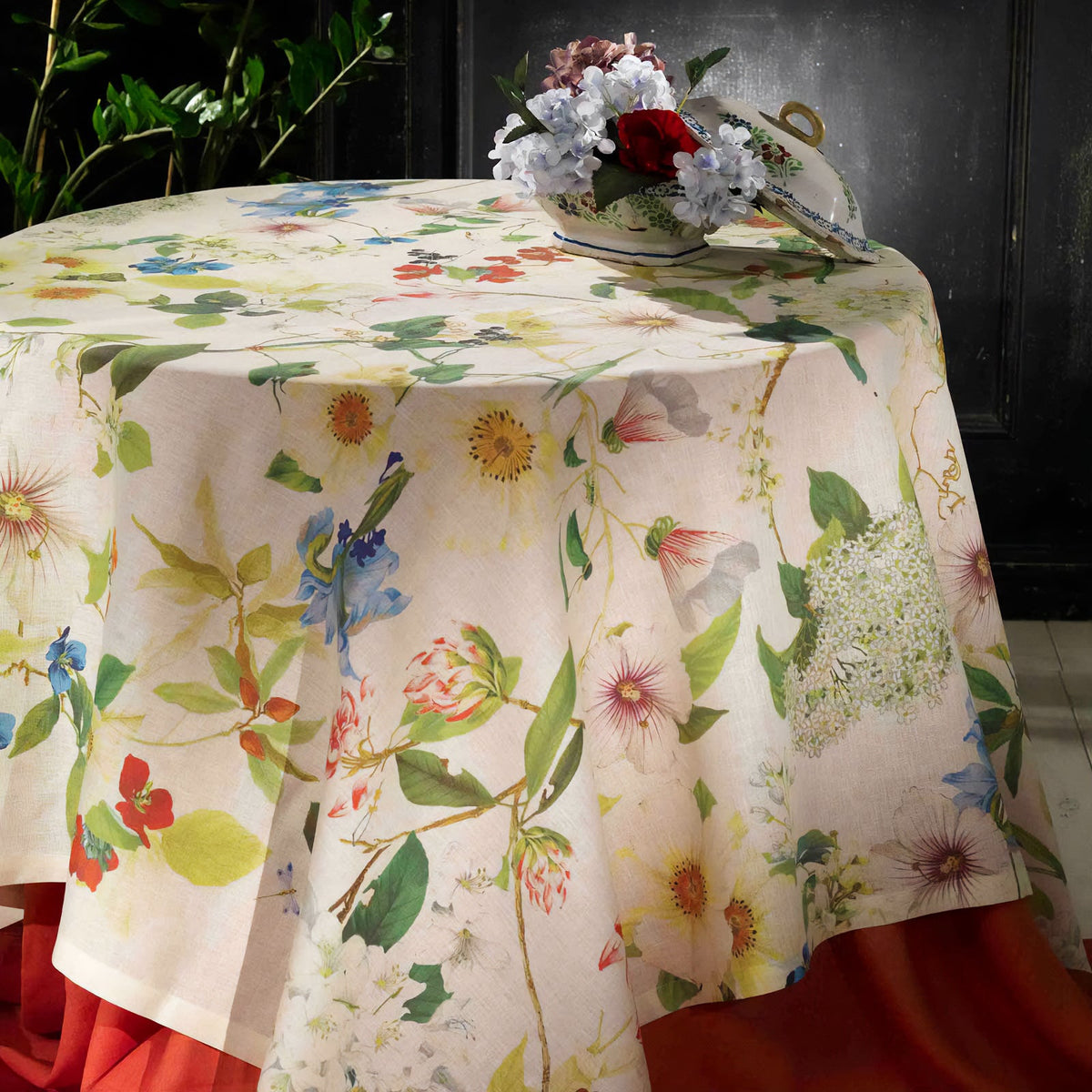 Tischdecke aus reinem Leinen mit Blumenmuster – Ibisco